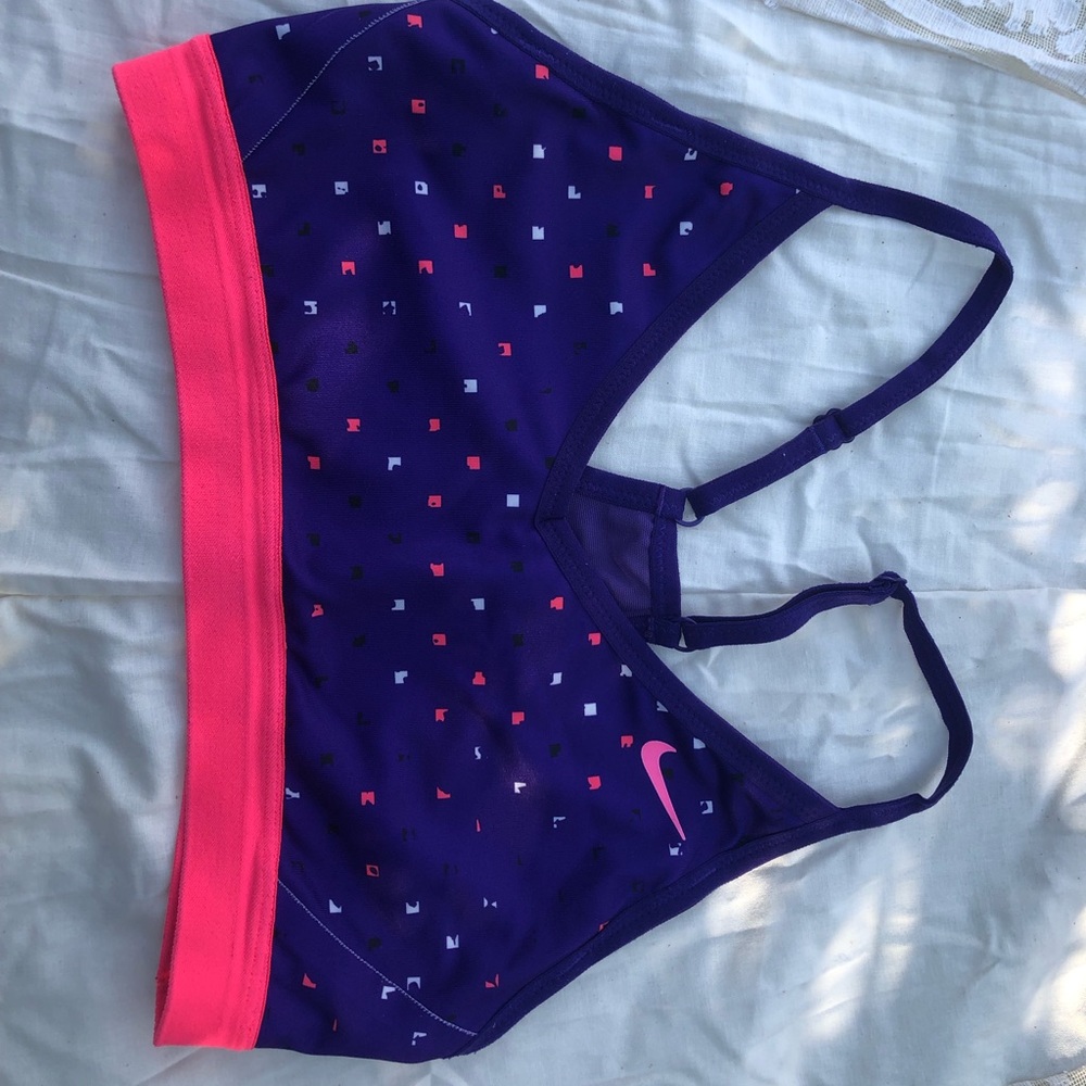 NIKE sports bra